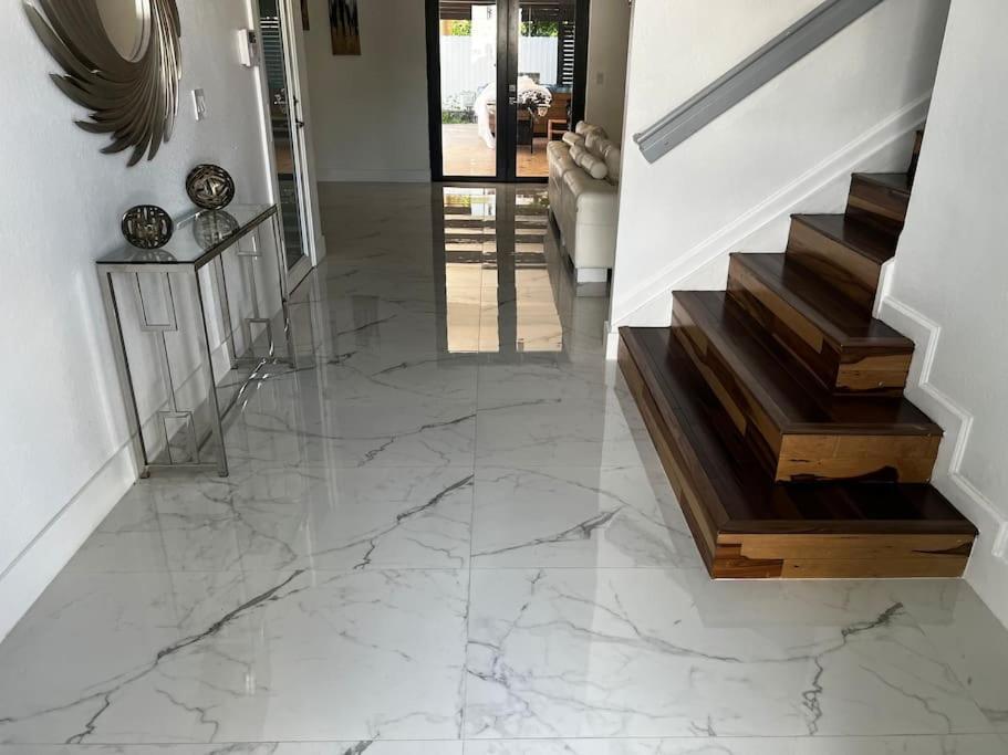 Villa Yenya Miami Exteriör bild